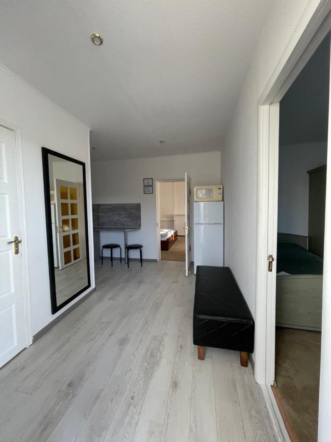 Apartments With Kitchen And Garden Київ Екстер'єр фото