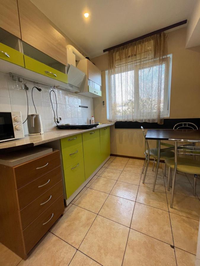 Apartments With Kitchen And Garden Київ Екстер'єр фото