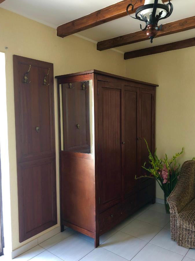 Apartments With Kitchen And Garden Київ Екстер'єр фото